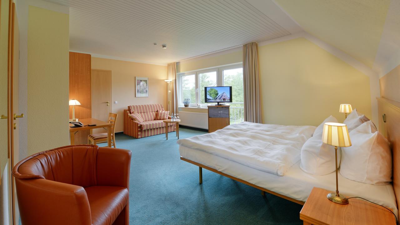 Landhotel Zur Eiche Buxtehude Exteriör bild