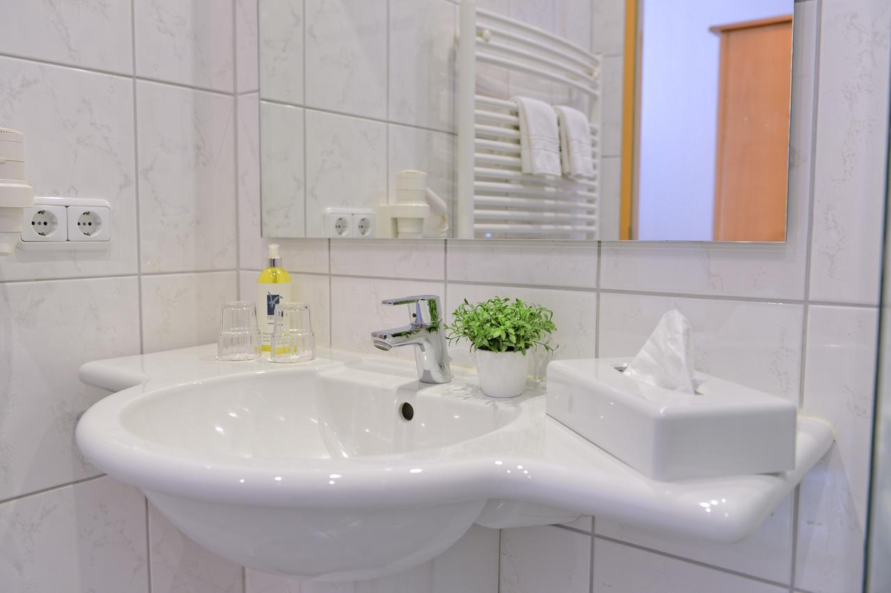 Landhotel Zur Eiche Buxtehude Exteriör bild